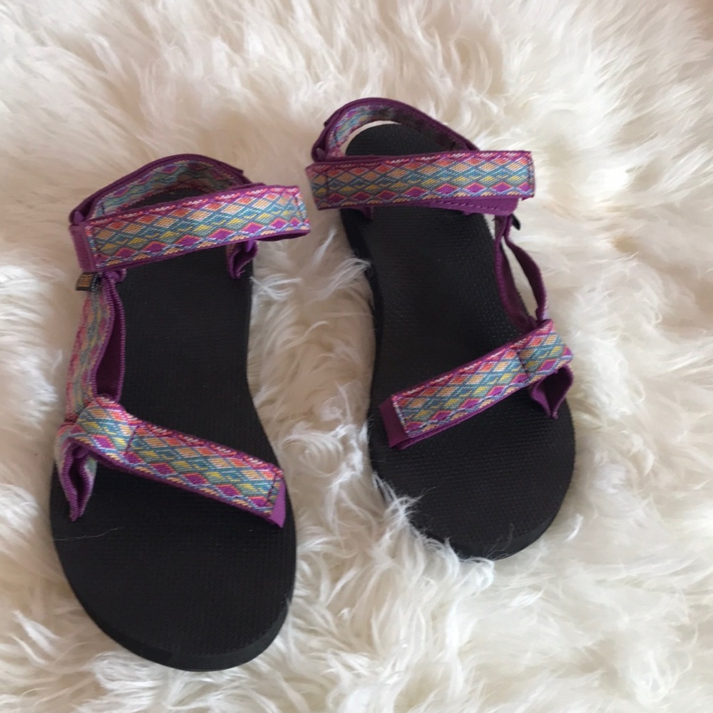 Teva sandles